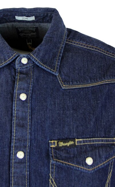 Рубашка мужская джинсовая Wrangler W5834O11E Рубашка мужская джинсовая Wrangler W5834O11E
