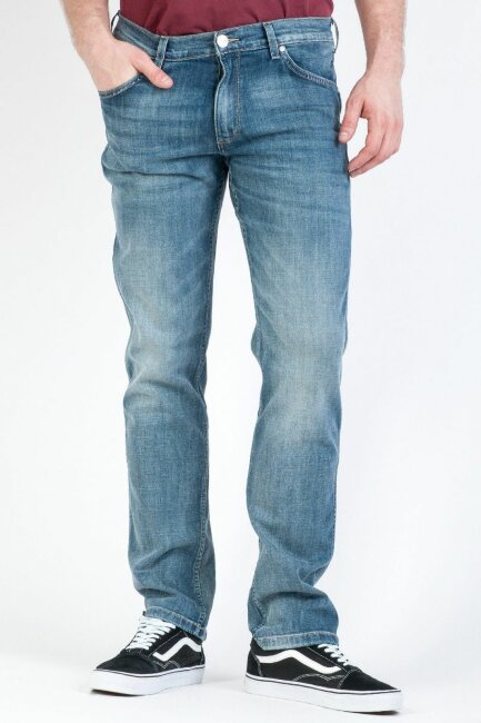 Джинсы мужские прямые Wrangler  Grinsboro W15QTG276 Джинсы мужские прямые Wrangler  Grinsboro W15QTG276